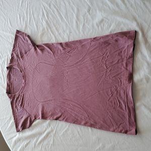 lululemon swiftly tech short sleeve shirt size 4 slim fit, plum color.